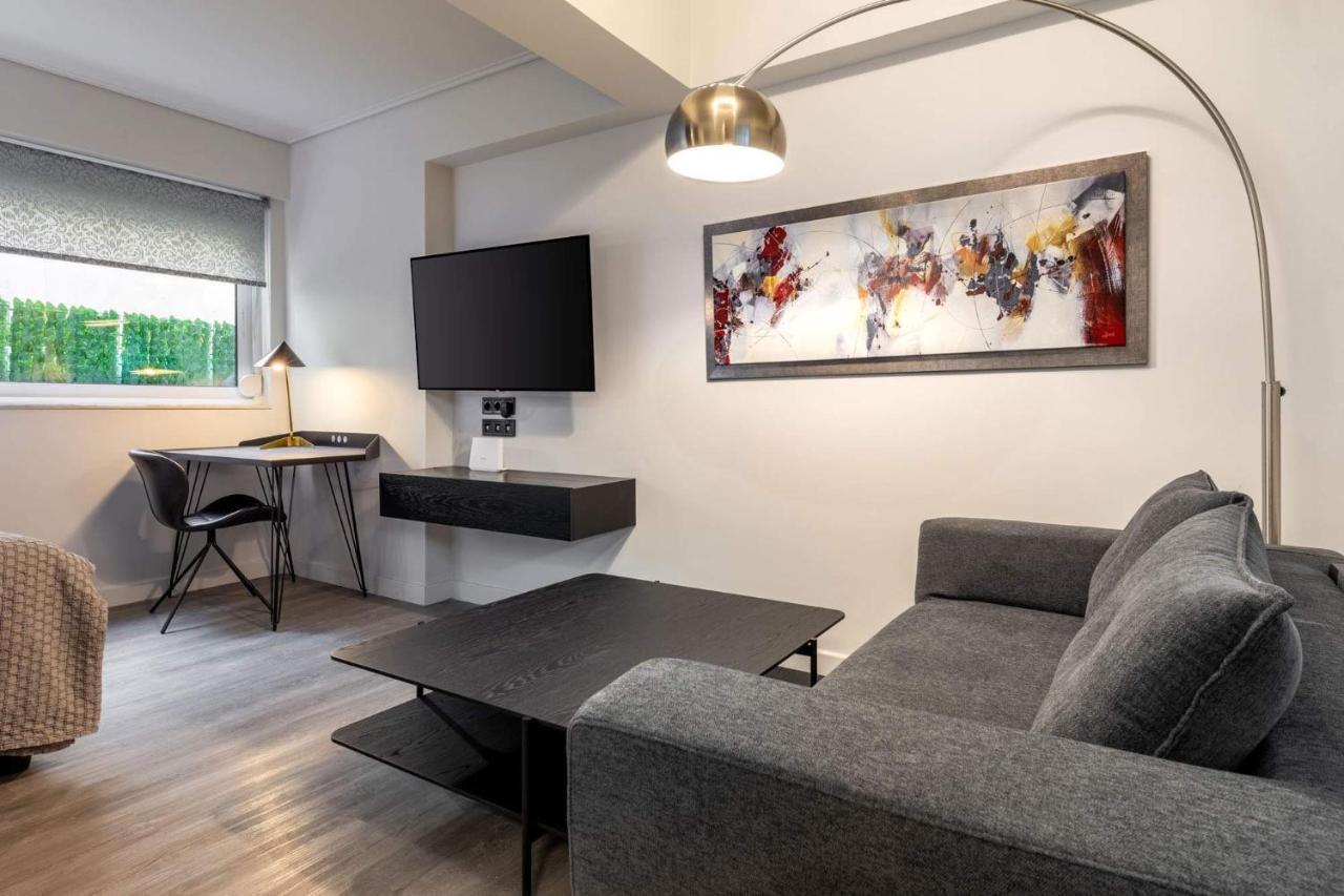 Ferienwohnung Brand-New , Delux Apt In Central Athens! Exterior foto